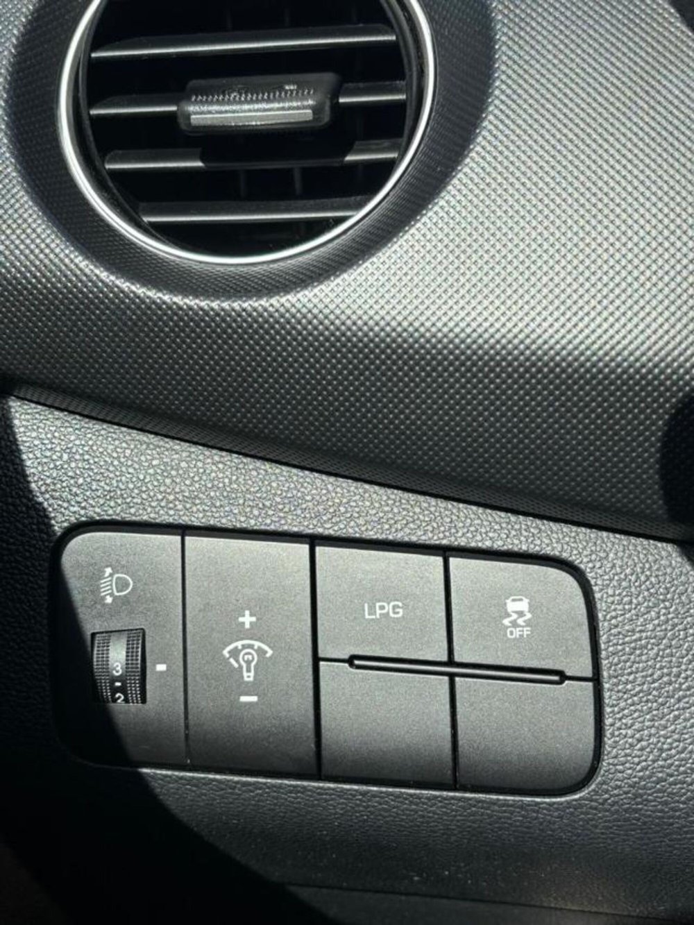 Hyundai i10 usata a Pisa (11)