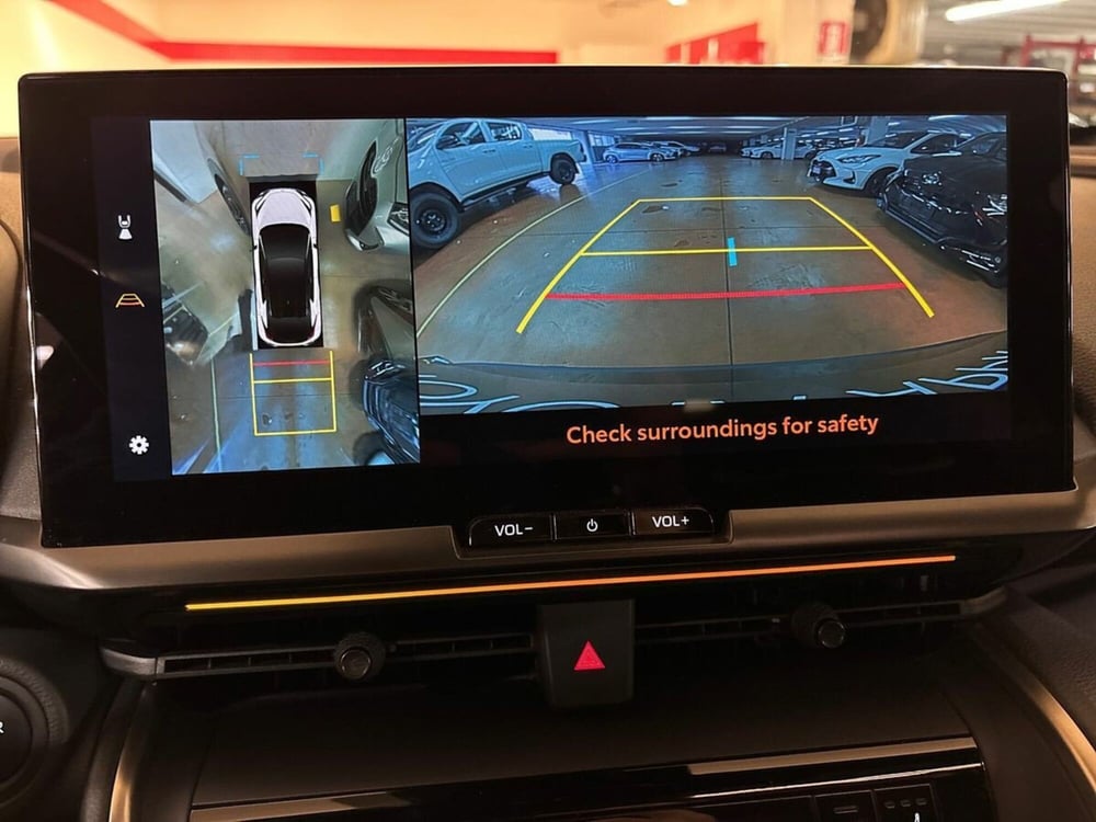 Toyota Toyota C-HR usata a Lecco (15)