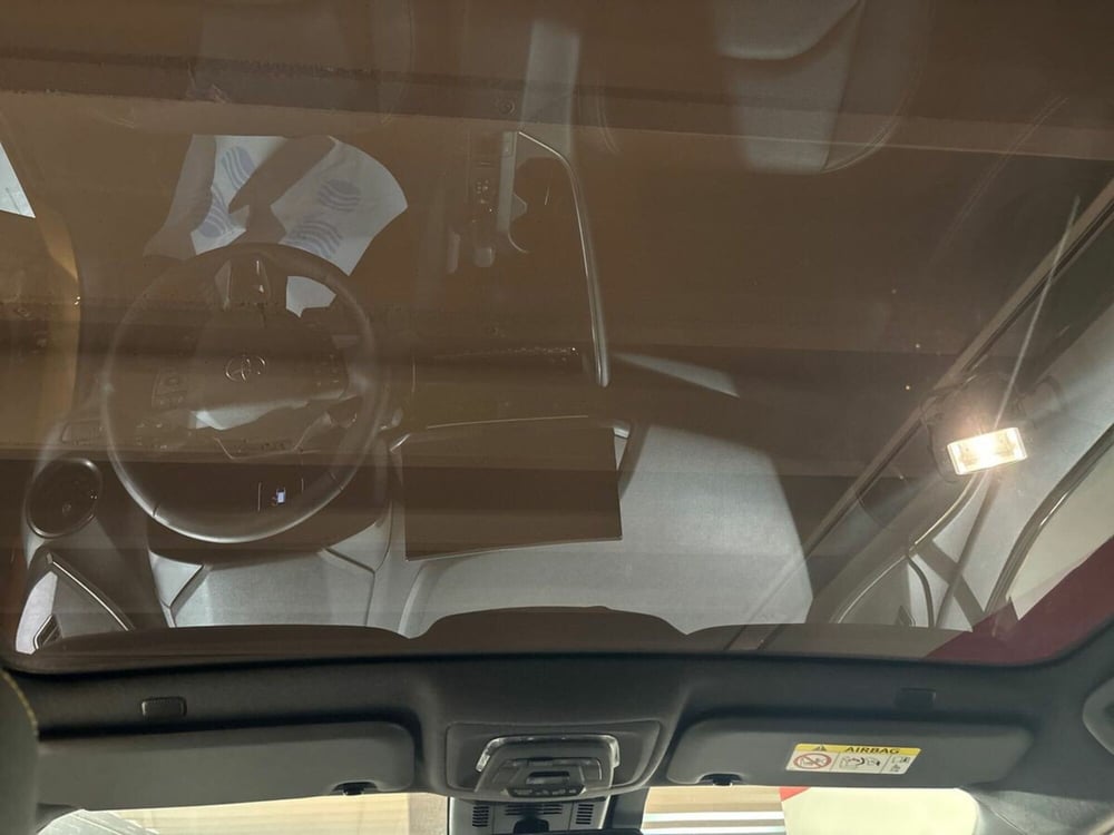 Toyota Toyota C-HR usata a Lecco (18)