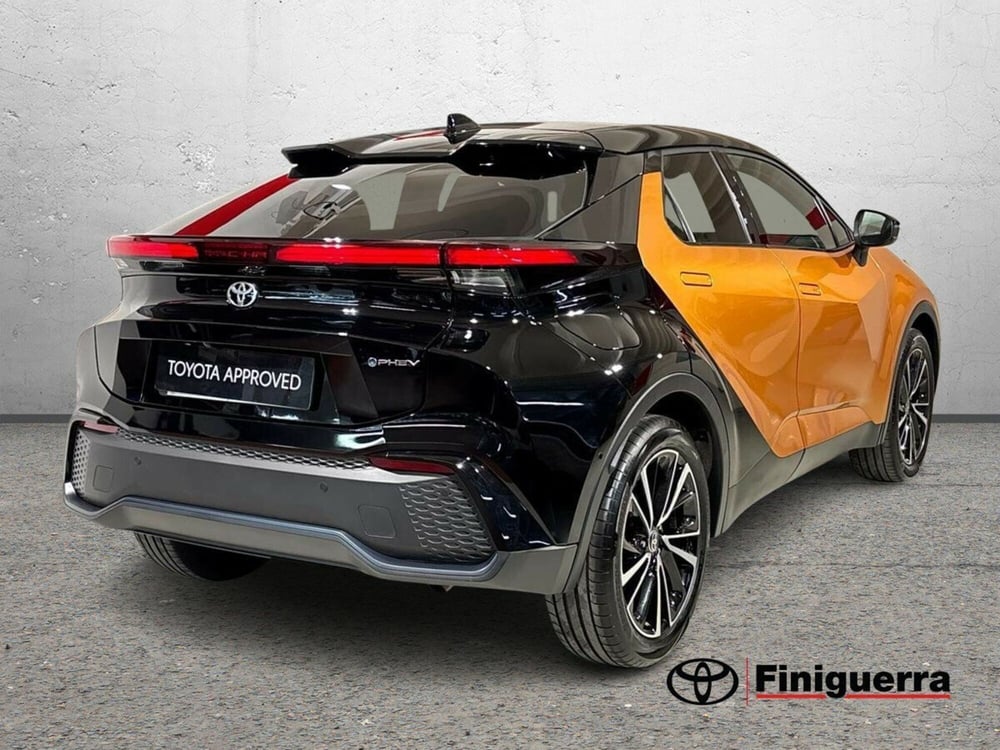Toyota Toyota C-HR usata a Lecco (4)
