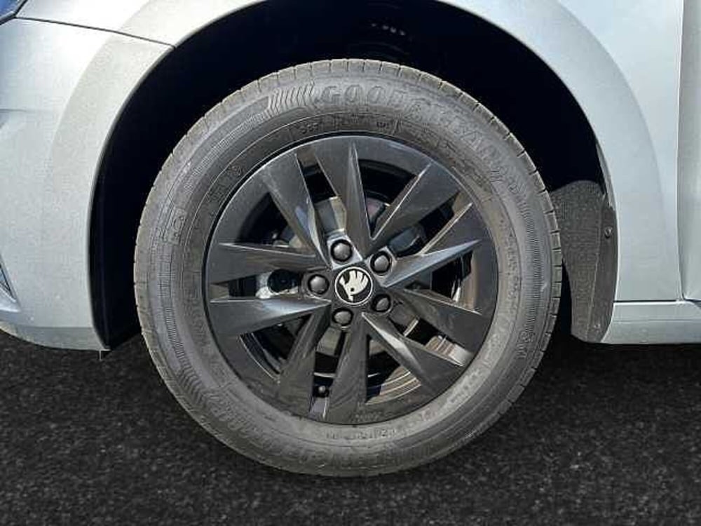 Skoda Fabia usata a Verona (11)