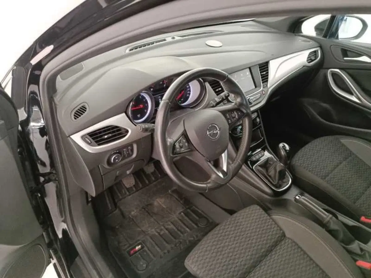 Opel Astra usata a Treviso (10)