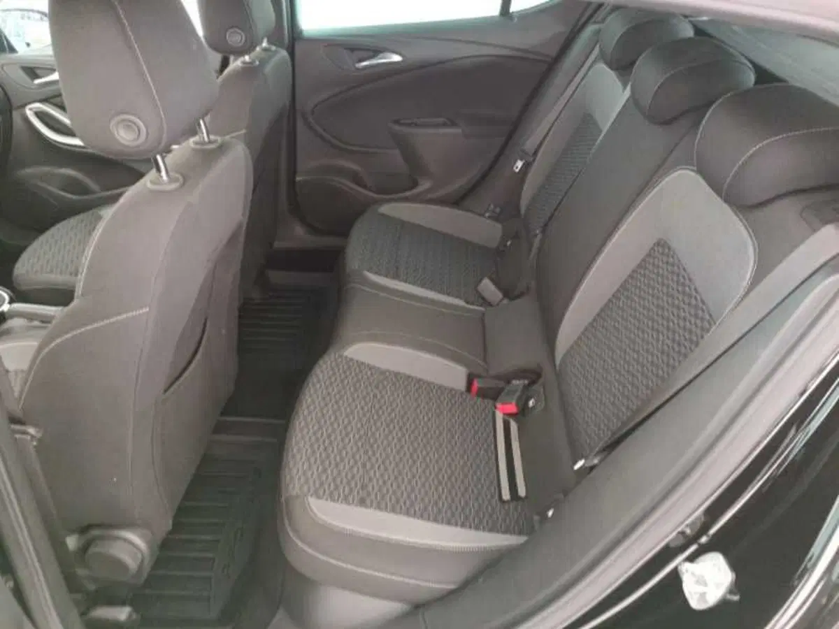 Opel Astra usata a Treviso (12)