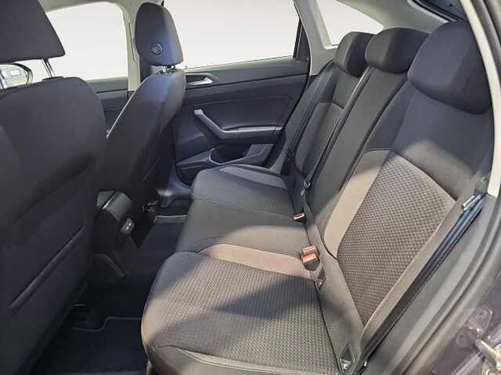 Volkswagen Taigo usata a Lecco (13)