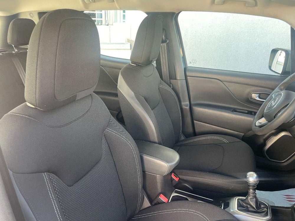 Jeep Renegade usata a Lecce (17)