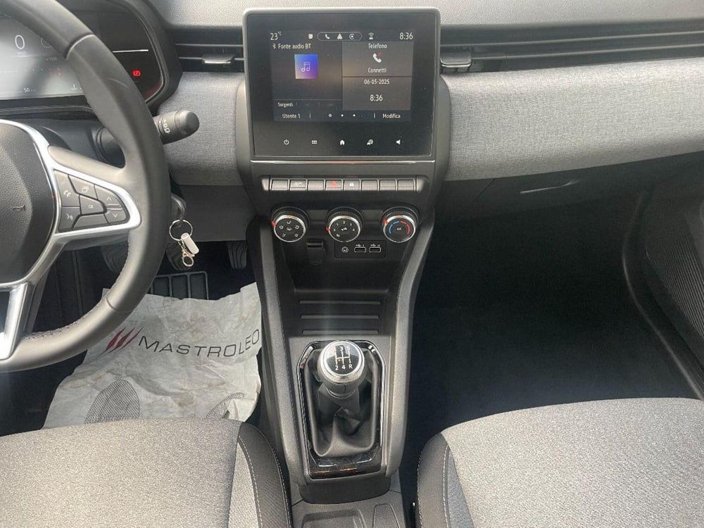 Renault Clio usata a Lecce (20)