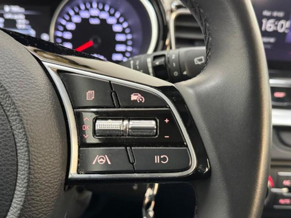 Kia XCeed usata a Como (11)