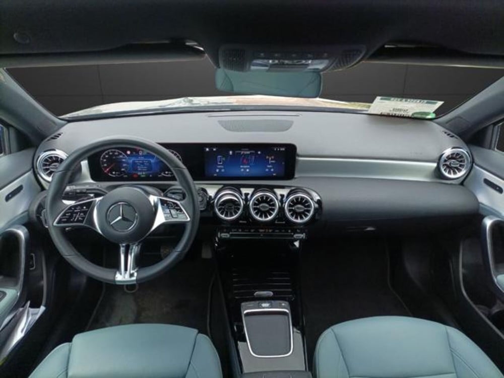 Mercedes-Benz Classe A Sedan usata a Milano (10)