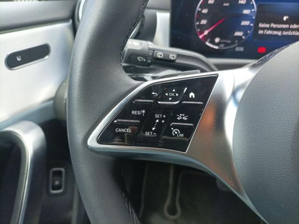 Mercedes-Benz Classe A Sedan usata a Milano (13)