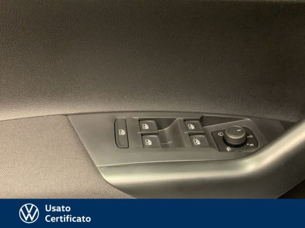 Volkswagen Taigo nuova a Vicenza (12)