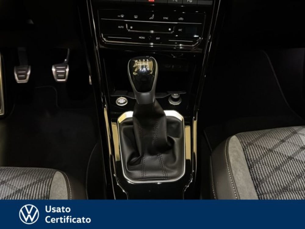 Volkswagen T-Roc nuova a Vicenza (10)