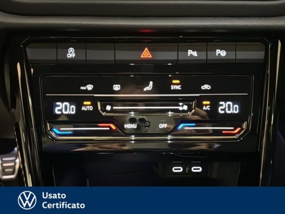 Volkswagen T-Roc nuova a Vicenza (14)