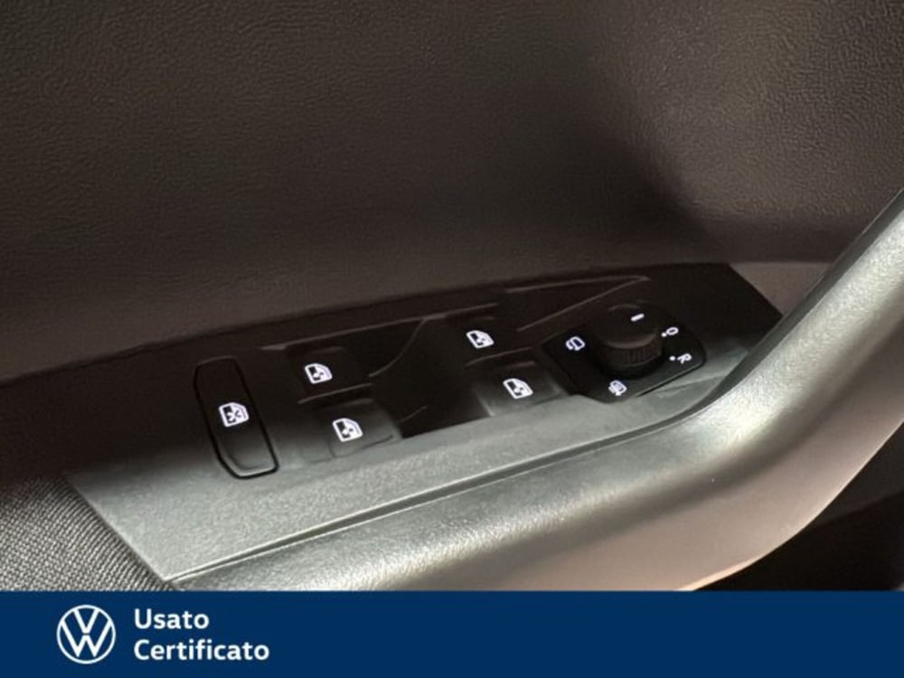 Volkswagen Polo nuova a Vicenza (15)