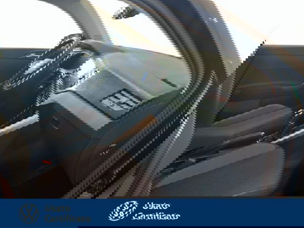 Volkswagen Polo nuova a Vicenza (6)