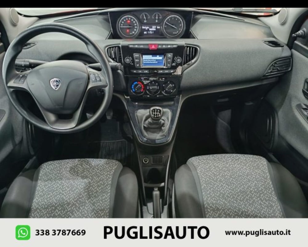 Lancia Ypsilon usata a Catania (7)