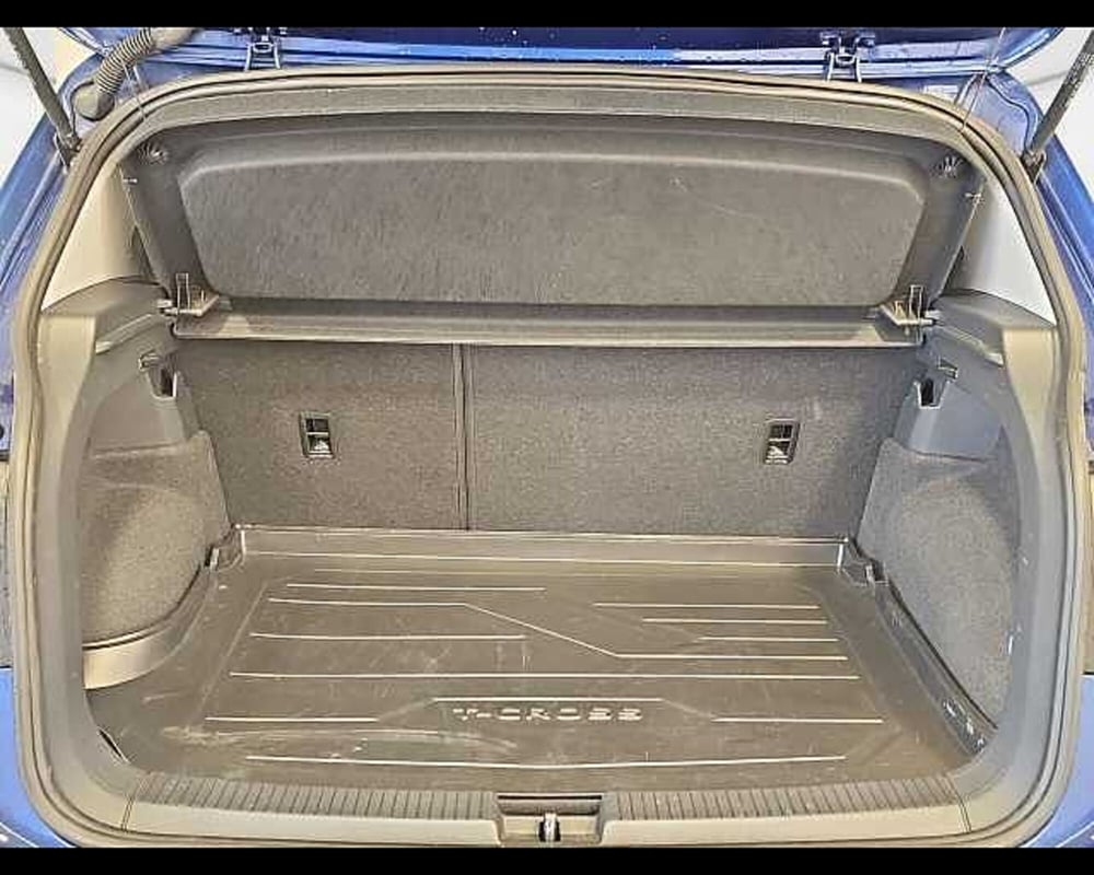 Volkswagen T-Cross usata a Roma (10)