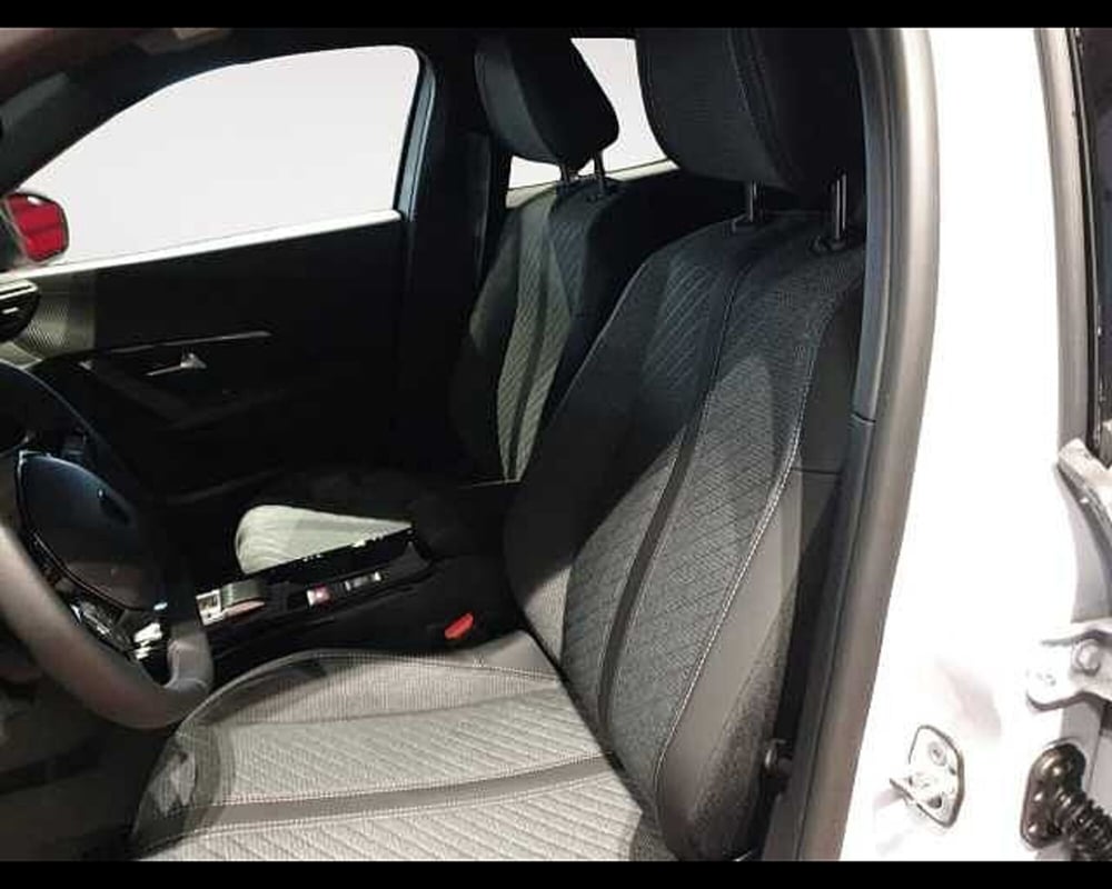 Peugeot 2008 nuova a Cuneo (13)