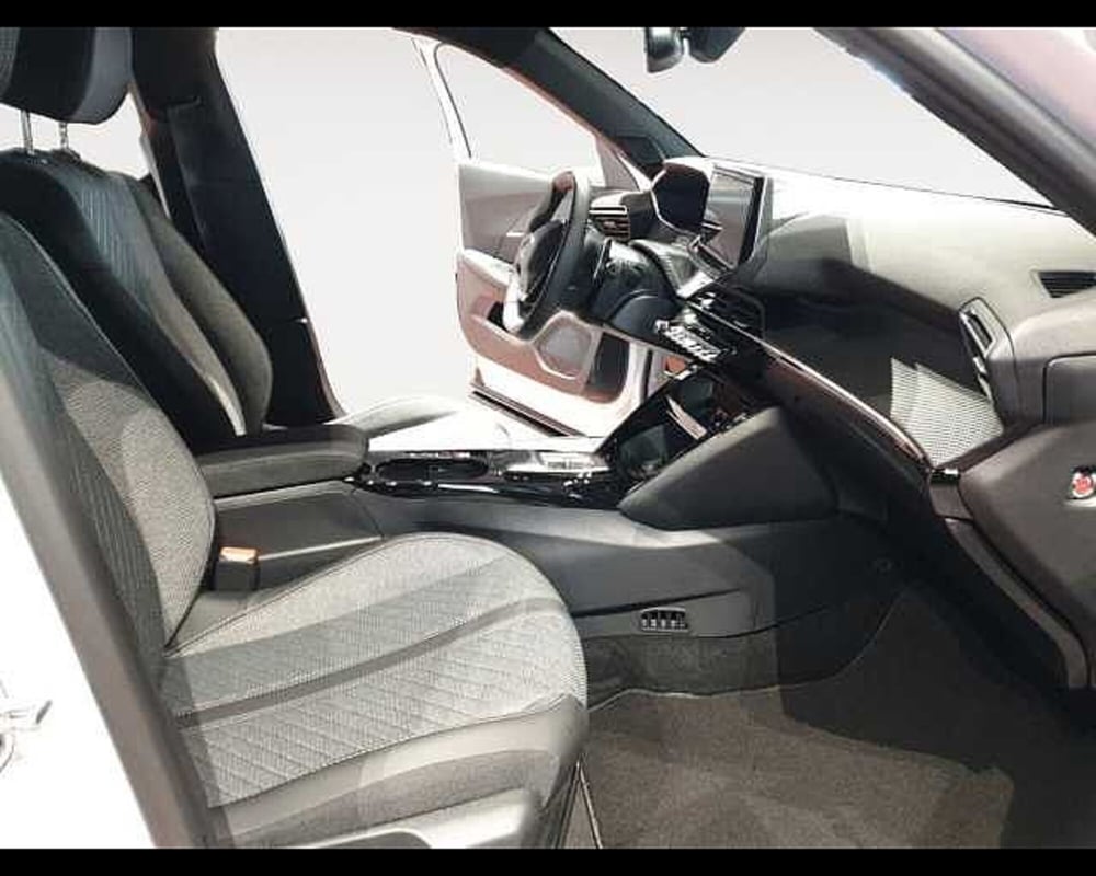 Peugeot 2008 nuova a Cuneo (15)