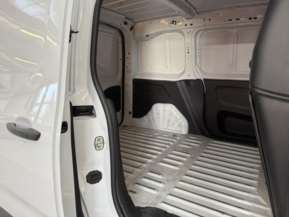 Toyota Proace City Furgone usata a Monza e Brianza (10)