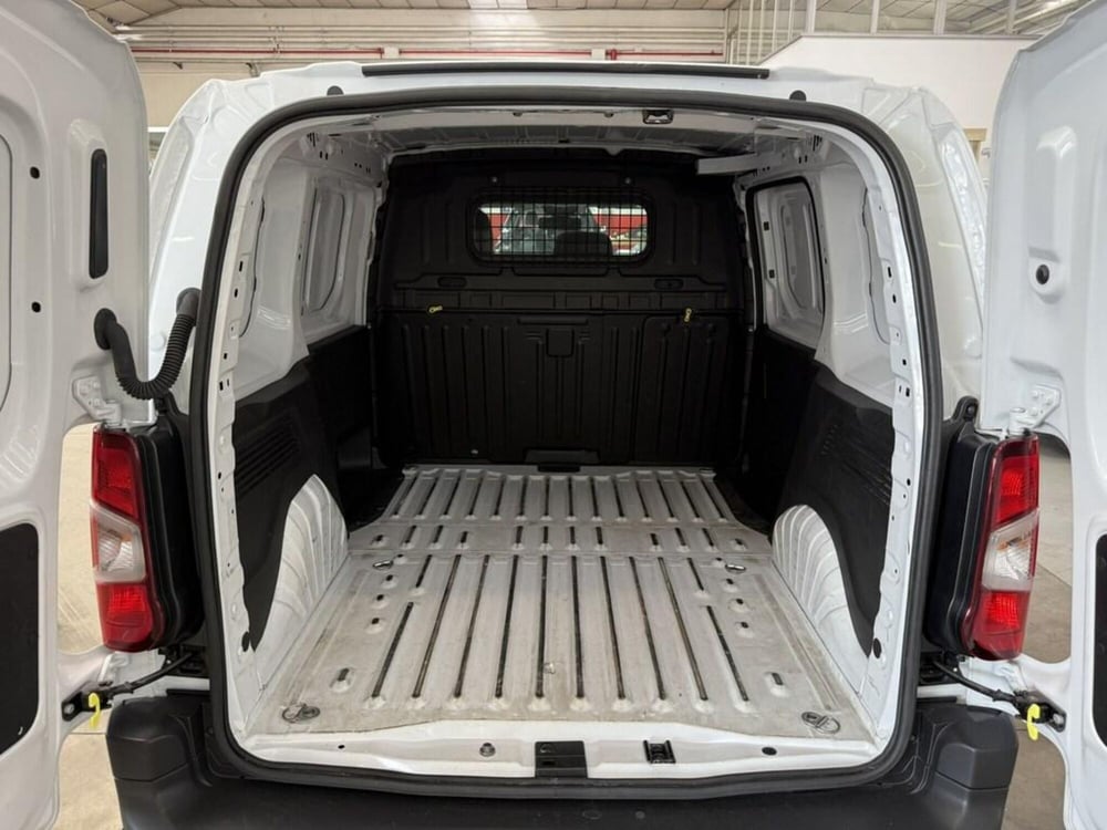 Toyota Proace City Furgone usata a Monza e Brianza (11)