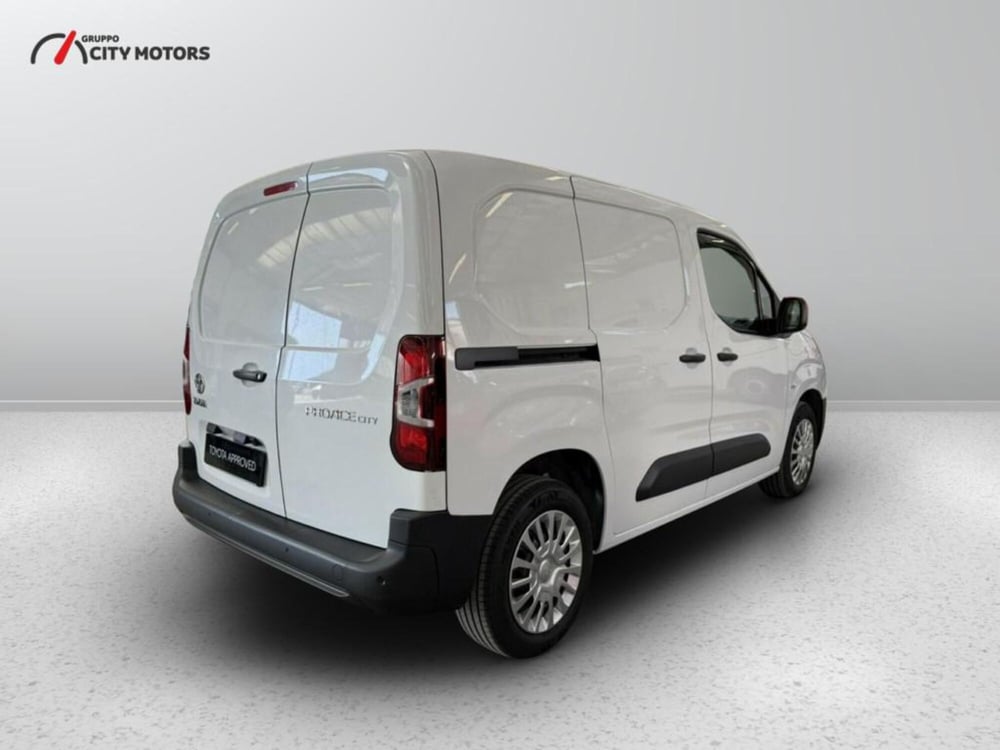 Toyota Proace City Furgone usata a Monza e Brianza (7)