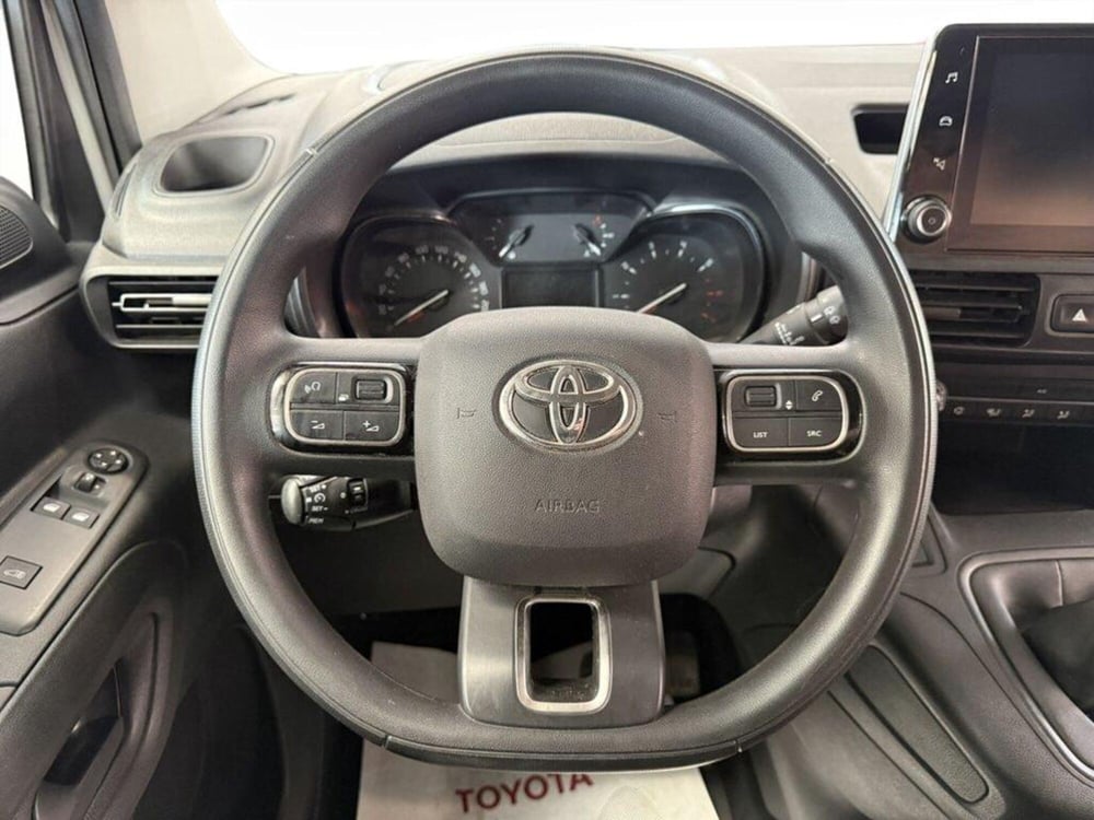 Toyota Proace City Furgone usata a Monza e Brianza (8)