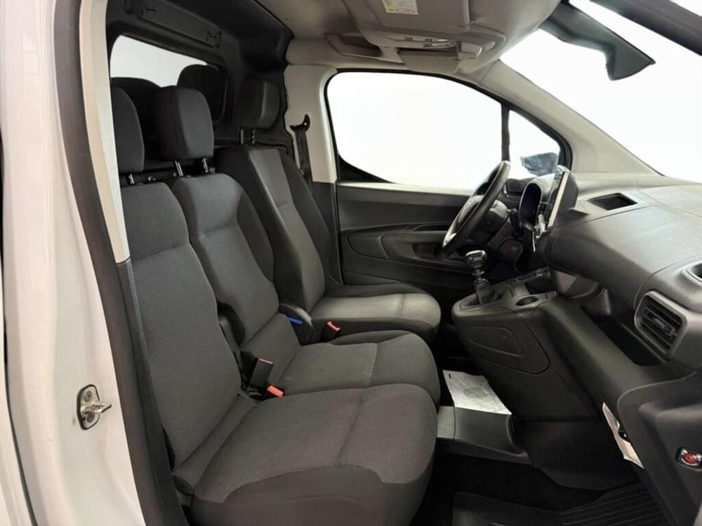 Toyota Proace City Furgone usata a Monza e Brianza (9)