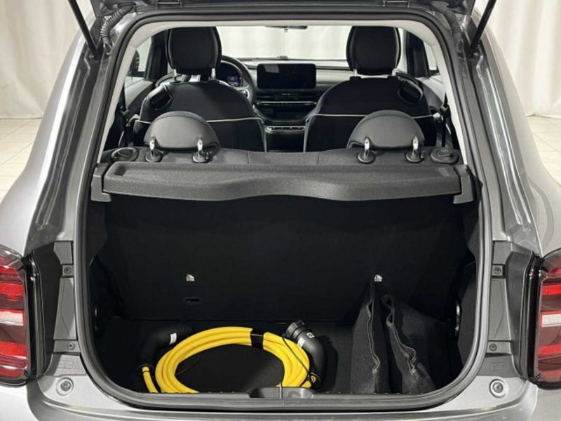 Fiat 500e nuova a Sondrio (9)