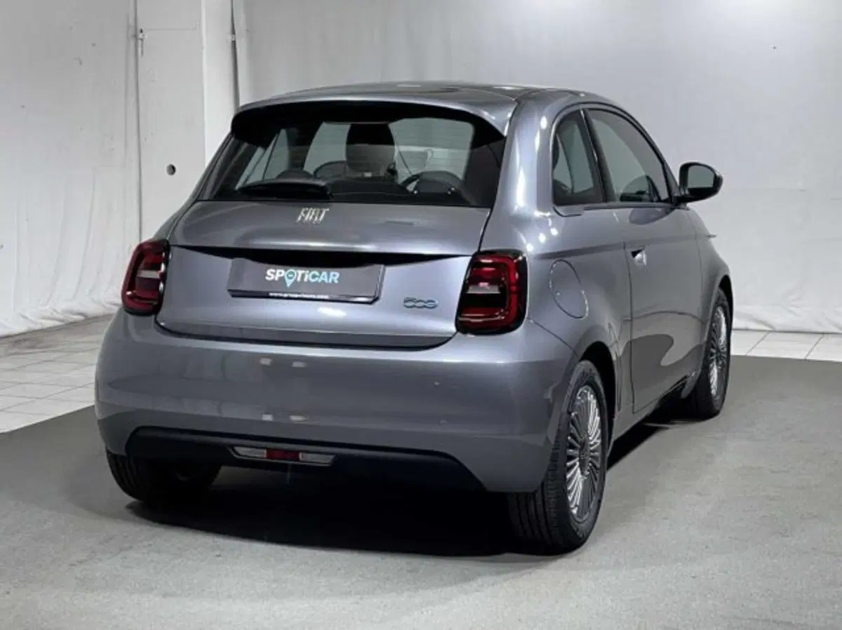 Fiat 500e nuova a Sondrio (2)