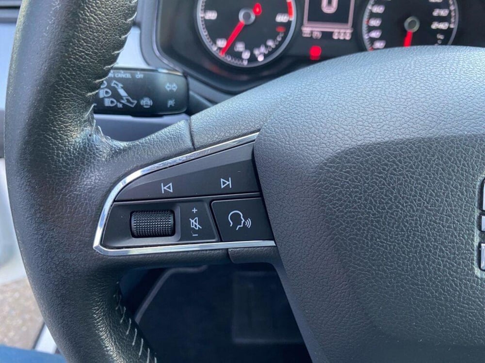 SEAT Arona usata a Torino (13)