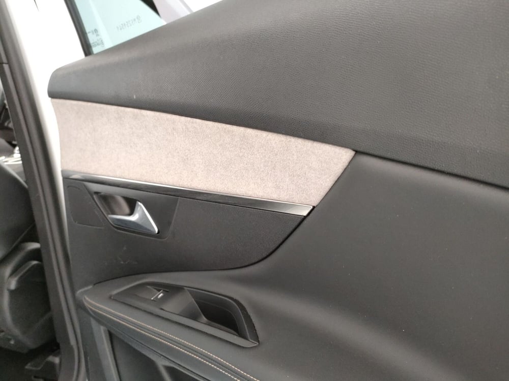 Peugeot 3008 usata a Caserta (14)