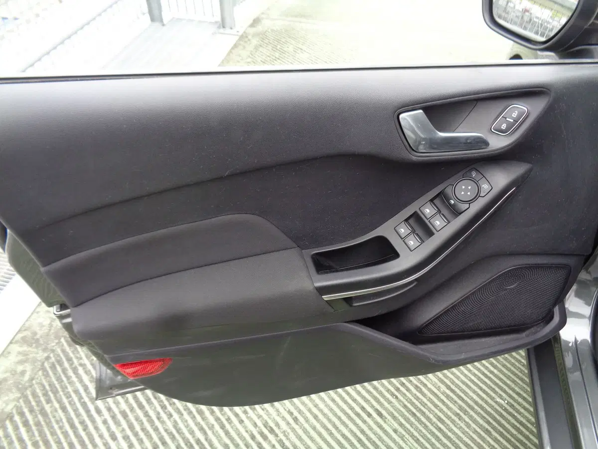 Ford Fiesta usata a Treviso (7)