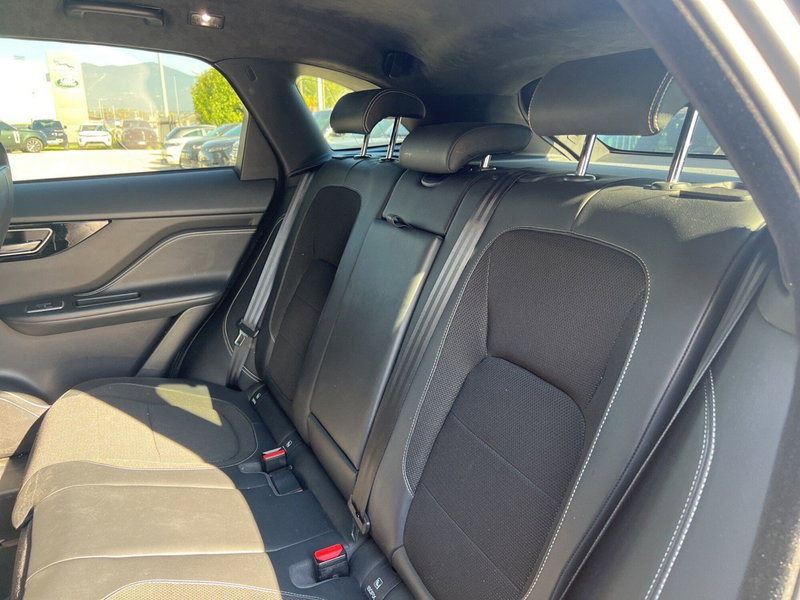 Jaguar F-Pace usata a Arezzo (5)