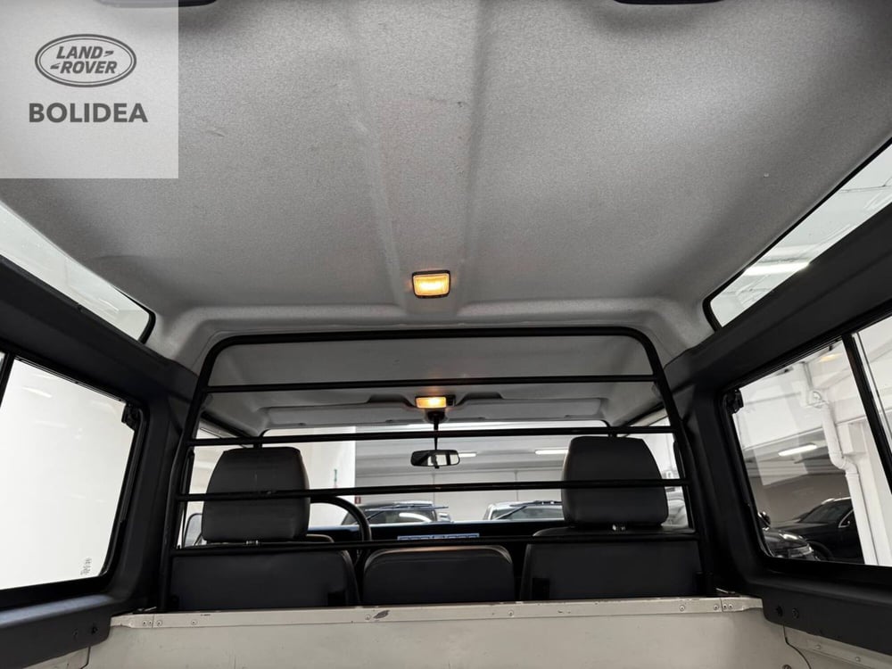 Land Rover Defender usata a Savona (14)