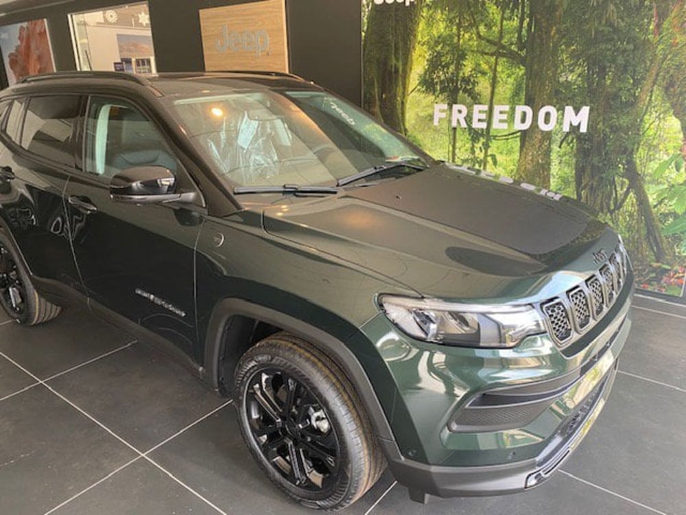Jeep Compass nuova a Benevento