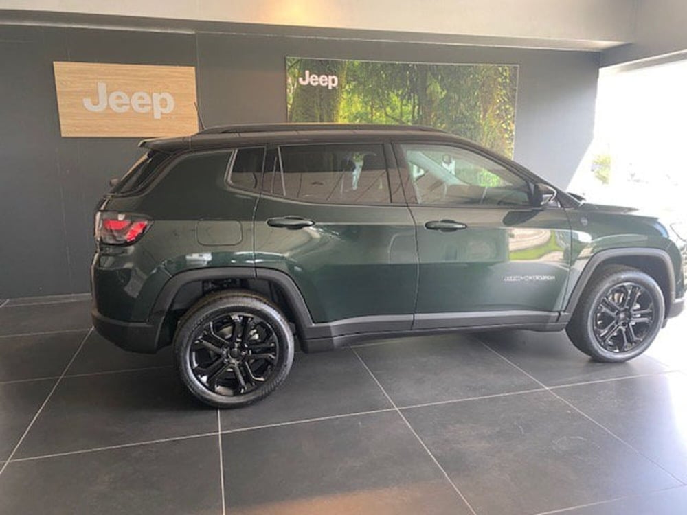Jeep Compass nuova a Benevento (15)