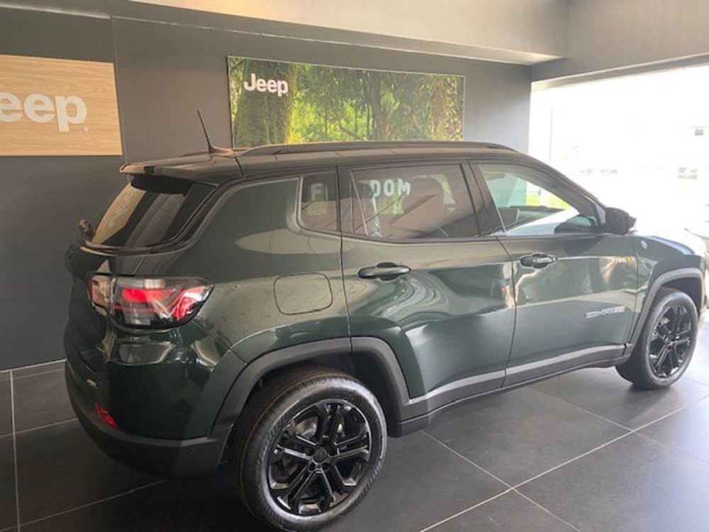 Jeep Compass nuova a Benevento (9)