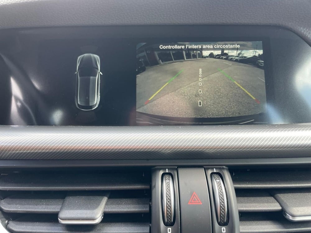 Alfa Romeo Stelvio usata a Ancona (16)
