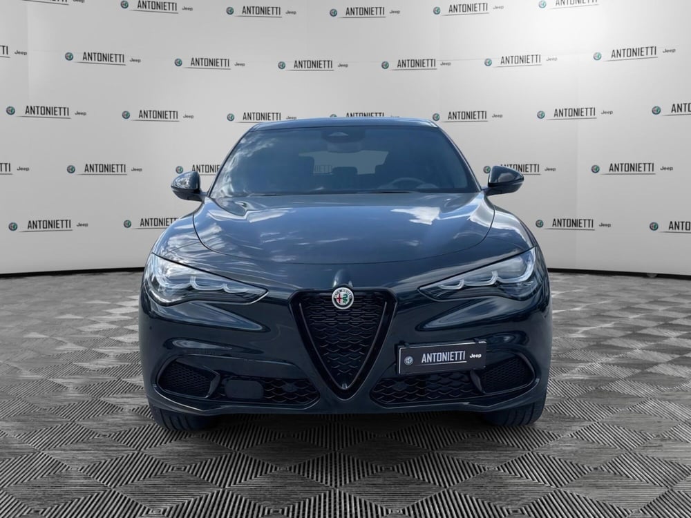 Alfa Romeo Stelvio usata a Ancona (2)