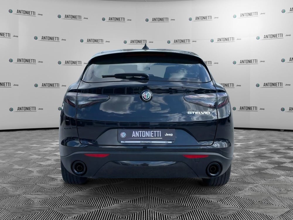 Alfa Romeo Stelvio usata a Ancona (6)