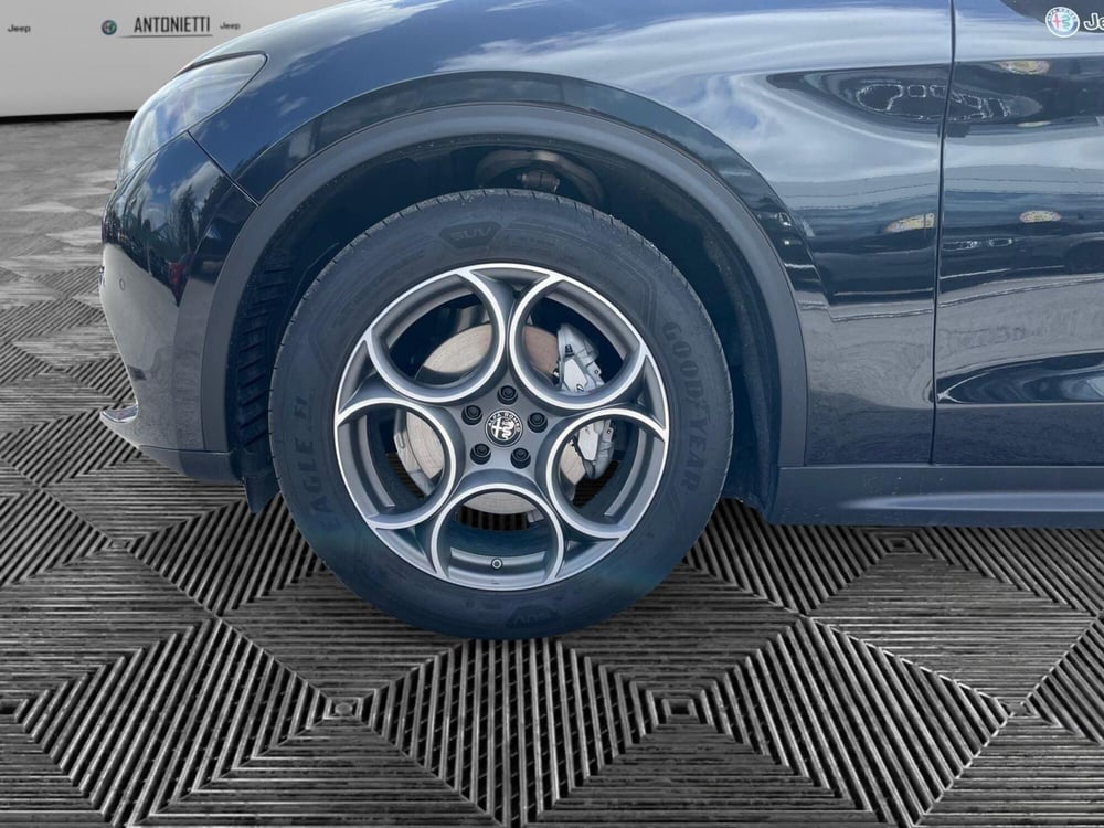 Alfa Romeo Stelvio usata a Ancona (9)