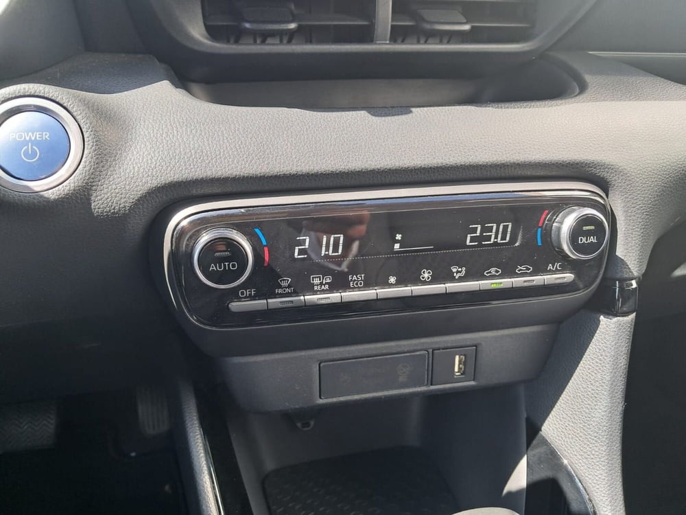 Toyota Yaris usata a Cagliari (19)