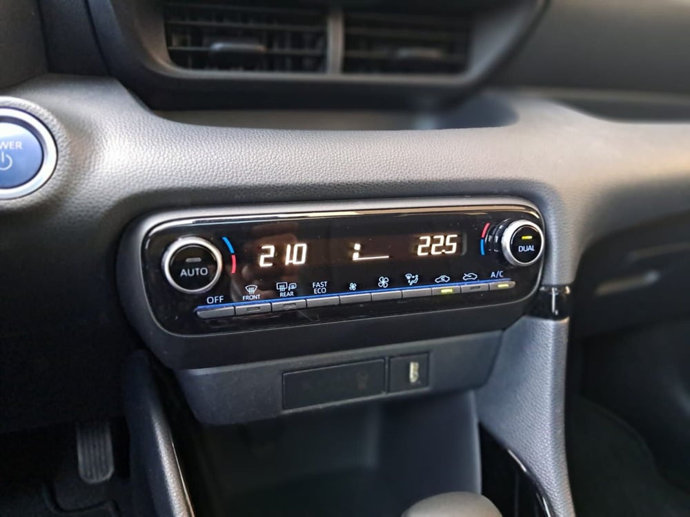 Toyota Yaris usata a Cagliari (20)