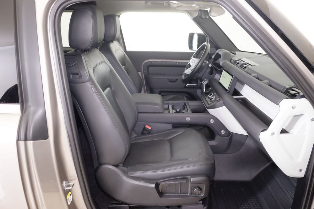Land Rover Defender usata a Torino (3)