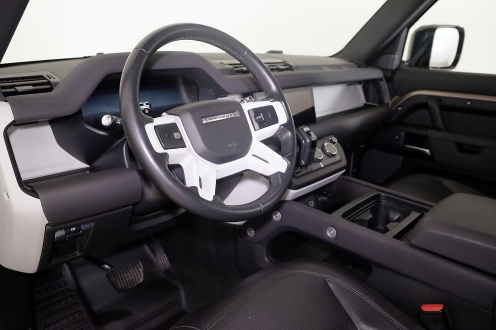Land Rover Defender usata a Torino (4)