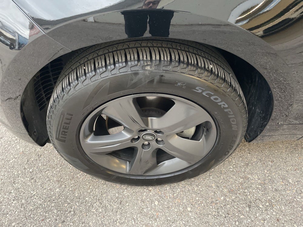Land Rover Range Rover Velar usata a Macerata (9)