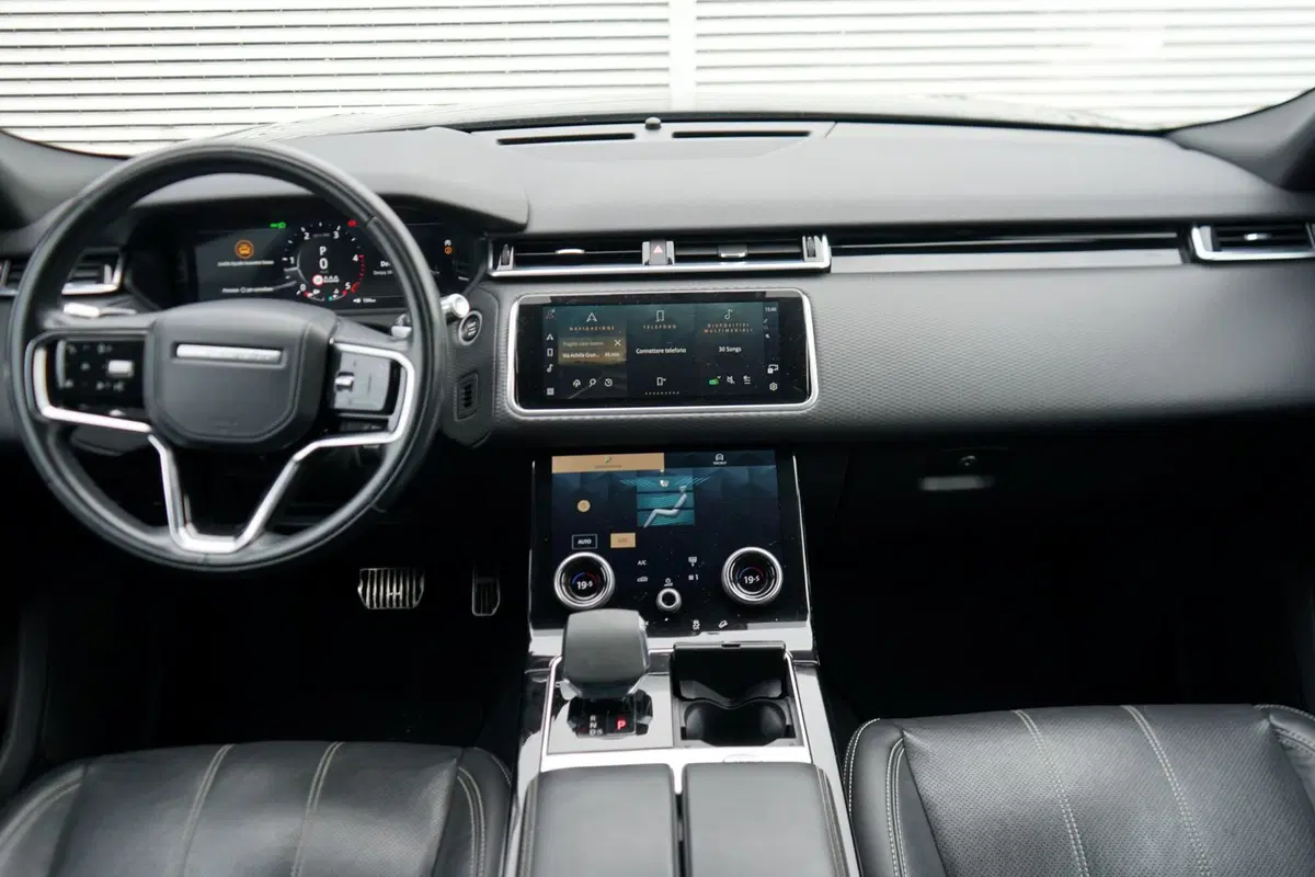 Land Rover Range Rover Velar usata a Chieti (3)