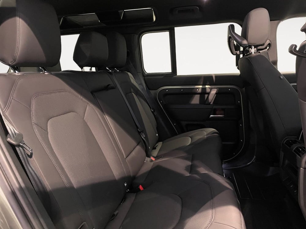 Land Rover Defender usata a Ravenna (5)