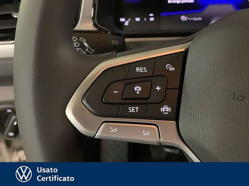 Volkswagen T-Roc nuova a Vicenza (15)
