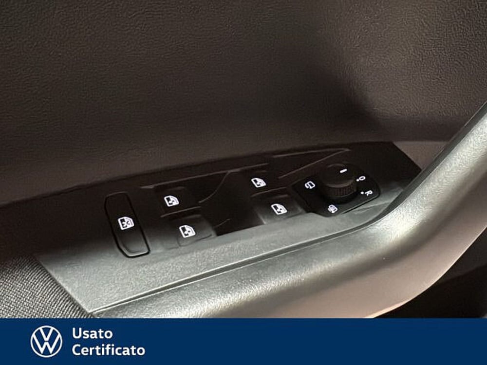 Volkswagen Polo nuova a Vicenza (15)